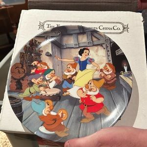 Disney Snow White decor plate